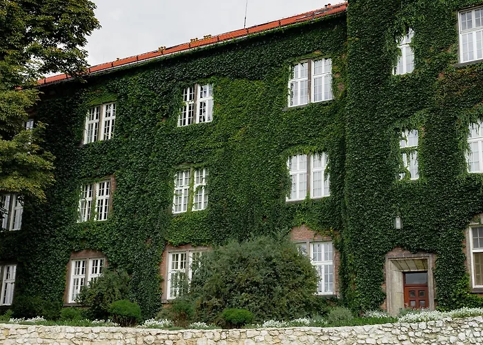 Aparthotel Too-good 4*