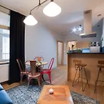 Апарт-отель Too-Good Premium Apartments