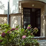 Too-Good Premium Apartments 4*