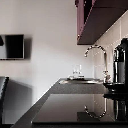 Aparthotel Too-good 4*